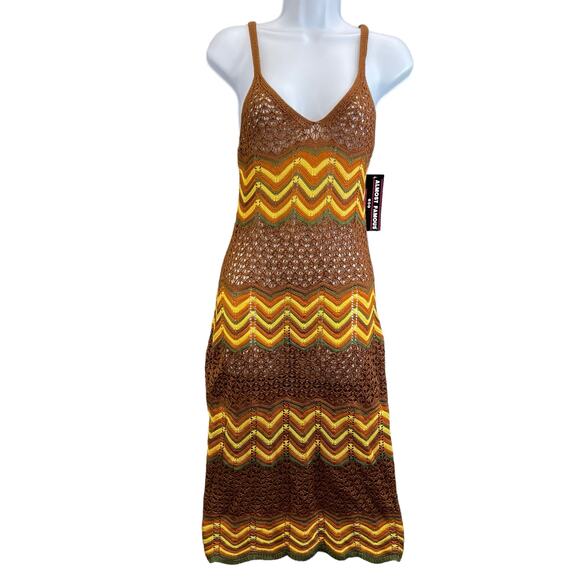 Almost Famous Women's Knitted Dress Gold Size Medium - Picture 1 of 9